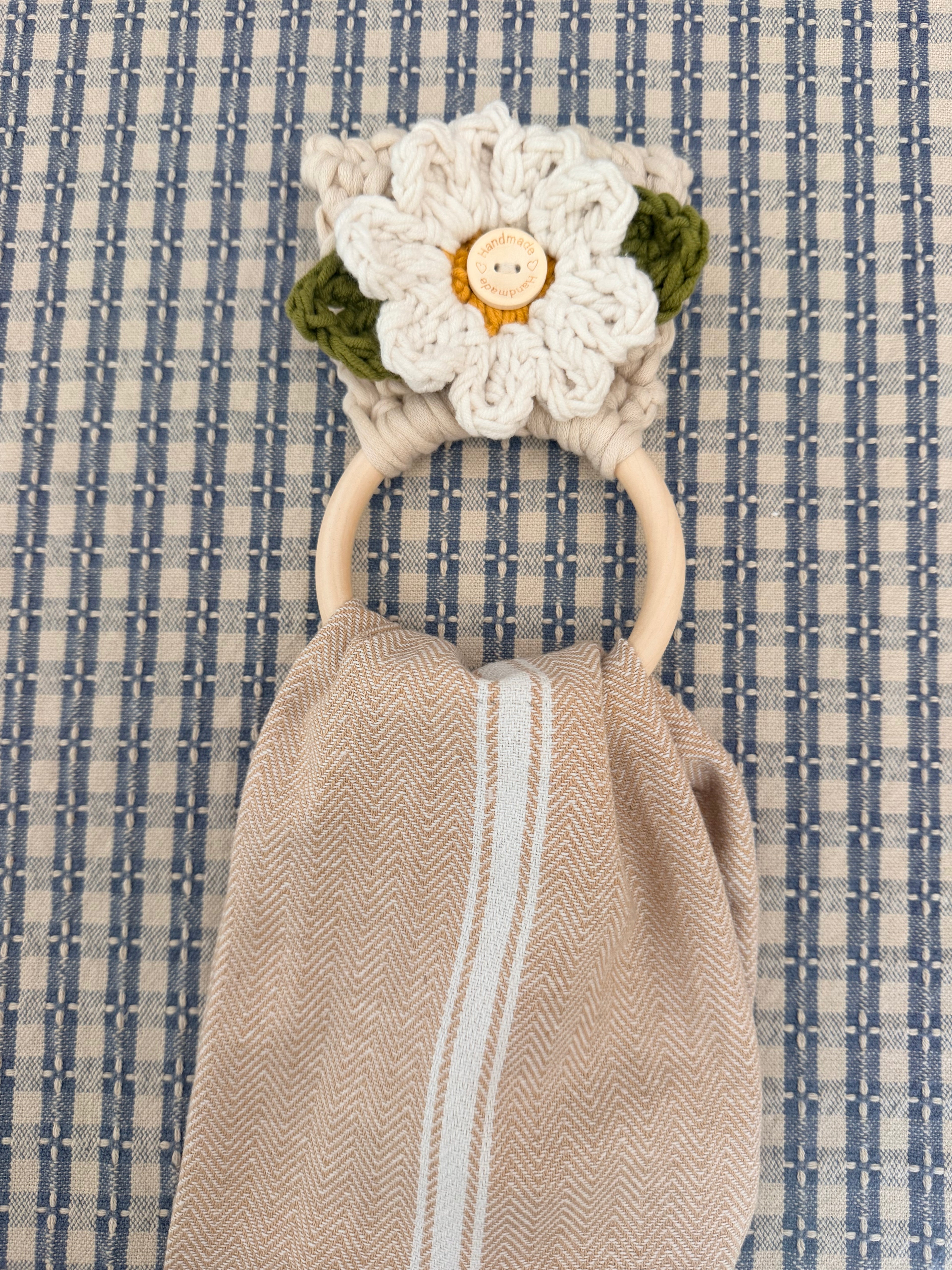 Farmhouse Tea Towel Holder- Removable Daisy & Tea Towel